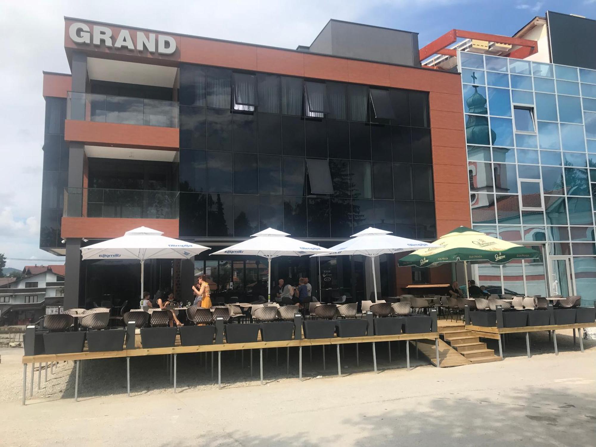 Motel Grand Velika Kladusa Exteriör bild