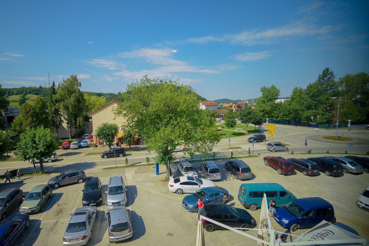 Motel Grand Velika Kladusa Exteriör bild